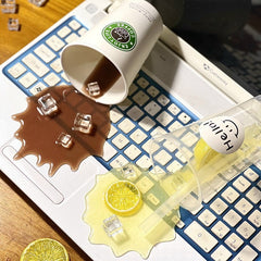 3D Simulation Spilled Drink Phone Stand - Creative Desktop Ornament & Novelty Phone Holder - Realistic Fake Soda & Coffee Cup Decor for Office and Home