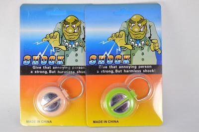 Interactive Surprise Handshake Toy - Hilarious Wind-Up Buzzer Prank & Funny Party Favor for April Fool's Day