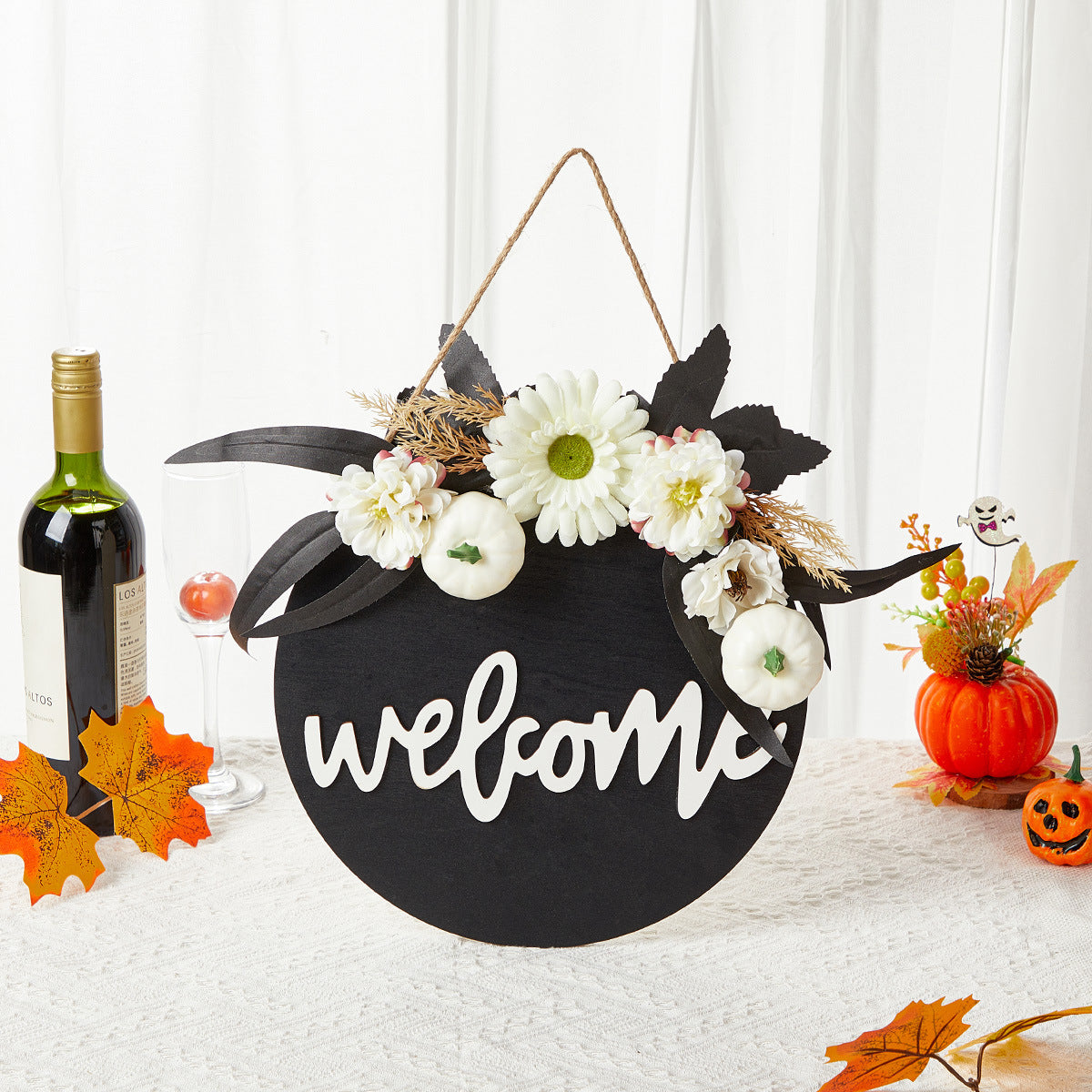 Spooky Skull Door Wreath - 16-inch Gothic Halloween Garland with Realistic Bone Accents - Horror-Themed Wall Decor for Haunted House Scenes and Party Entryways