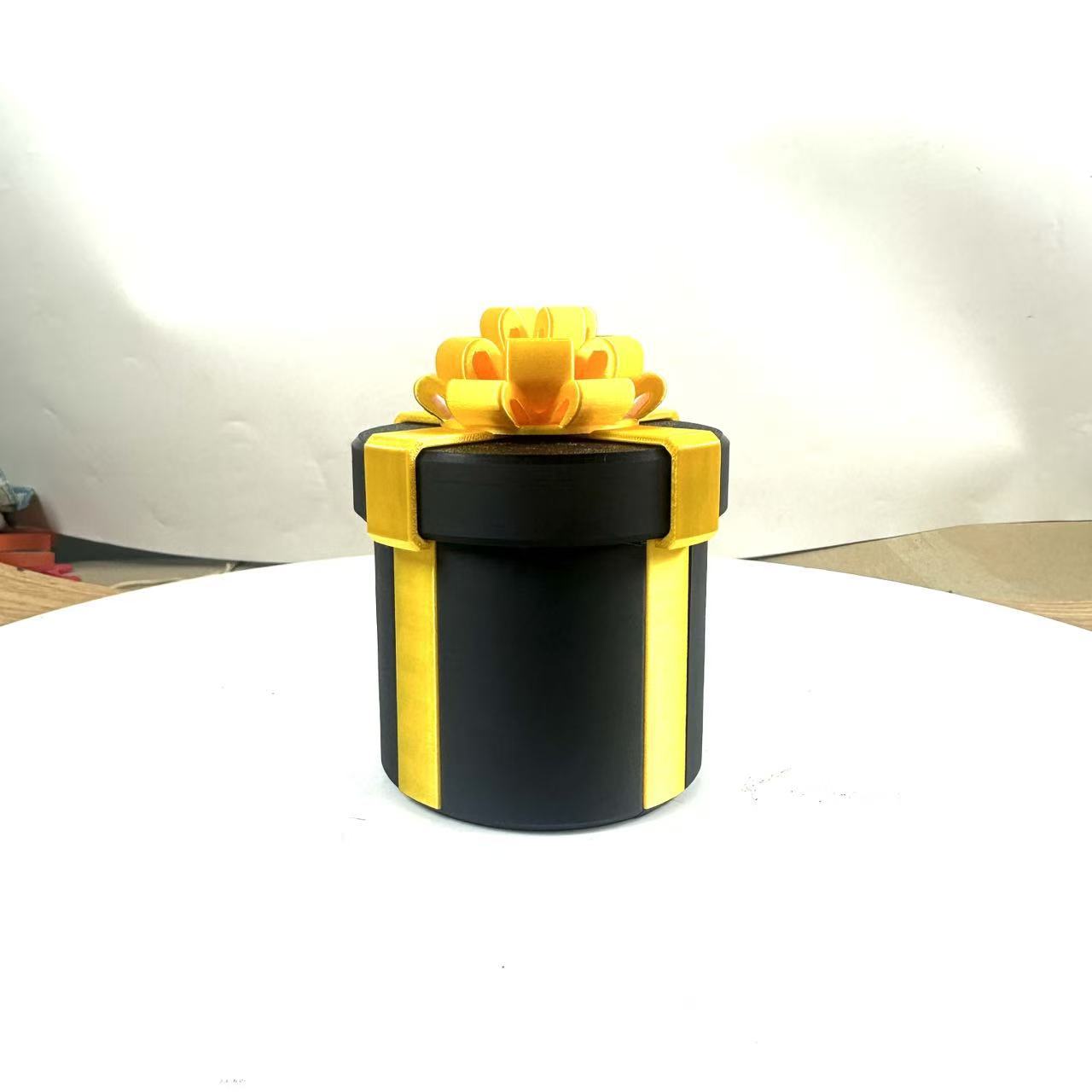 Ultimate Nested Screw Prank Gift Box - 3D Printed Triple-Layer Hidden Compartment for Hilarious Holiday Gifting