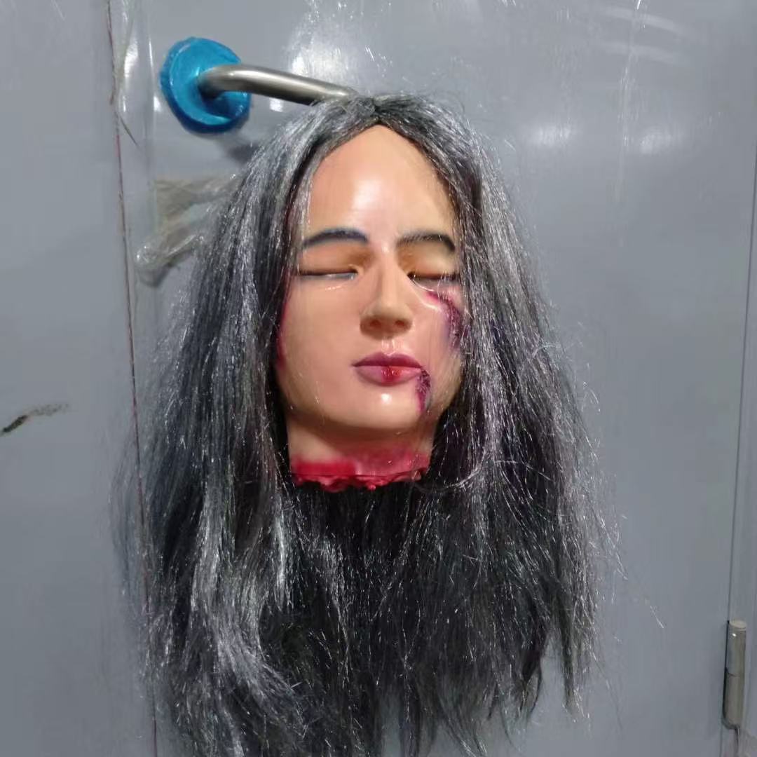 Life-Size Severed Head Horror Prop - Realistic Gory Decapitated Doll for Haunted Houses, Escape Rooms, and Halloween Bar Decor - Professional Grade Slasher Movie Atmosphere Prop